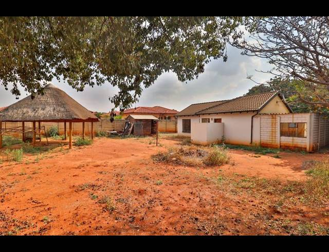 3 BEDROOM HOUSE FOR SALE IN CLARINA